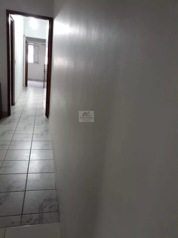 Apartamento à venda com 3 quartos, 150m² - Foto 3