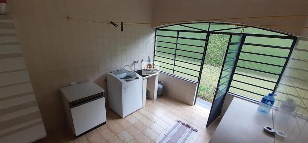 Chácara à venda com 7 quartos, 692m² - Foto 2