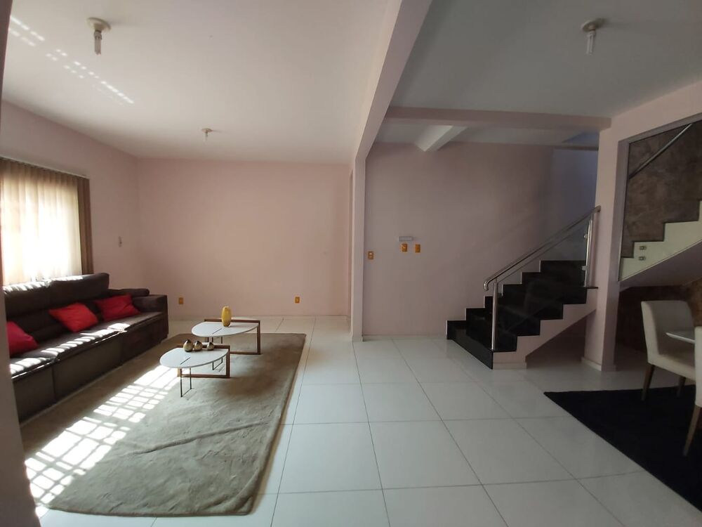 Casa, 5 quartos, 267 m² - Foto 2