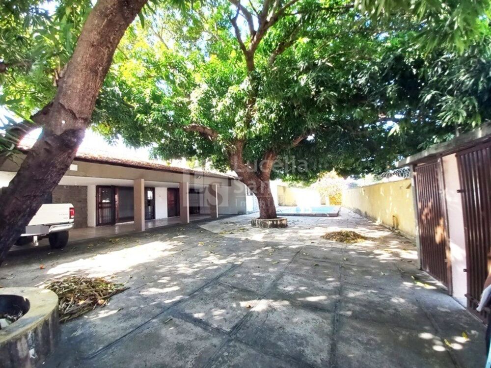 Casa, 6 quartos, 480 m² - Foto 1