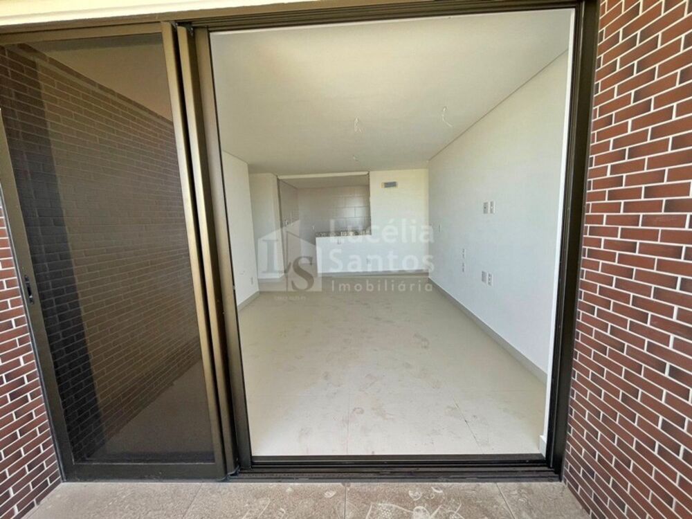 Apartamento à venda com 2 quartos, 85m² - Foto 3