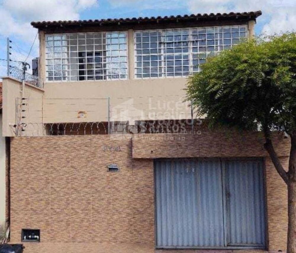 Casa, 4 quartos, 126 m² - Foto 1