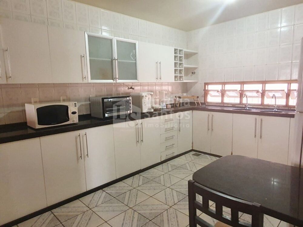 Casa, 7 quartos, 300 m² - Foto 7