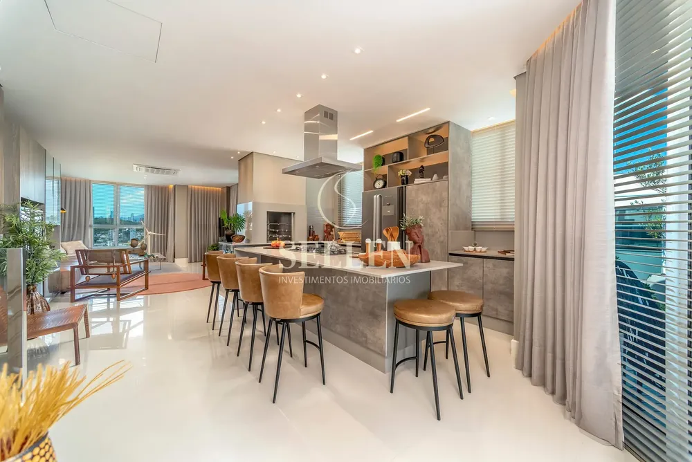 Cobertura, 4 quartos, 358 m² - Foto 2