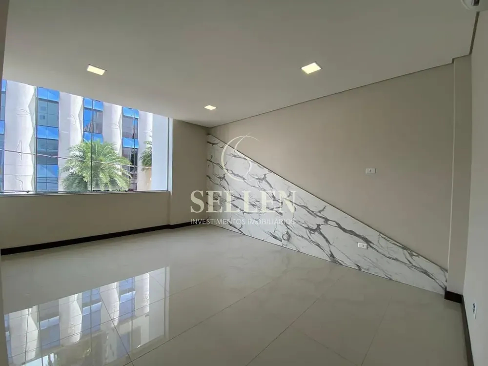 Sala-Conjunto, 300 m² - Foto 1