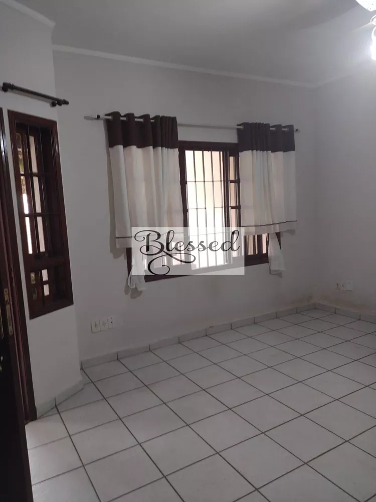 Casa à venda com 3 quartos, 164m² - Foto 2