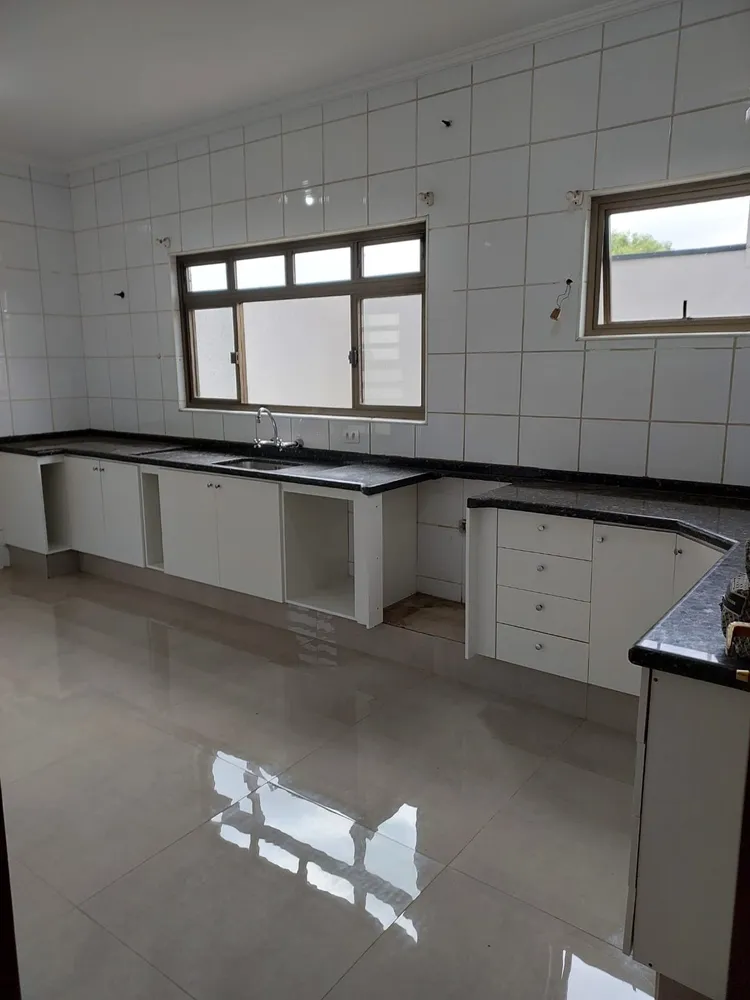 Casa, 3 quartos, 200 m² - Foto 4