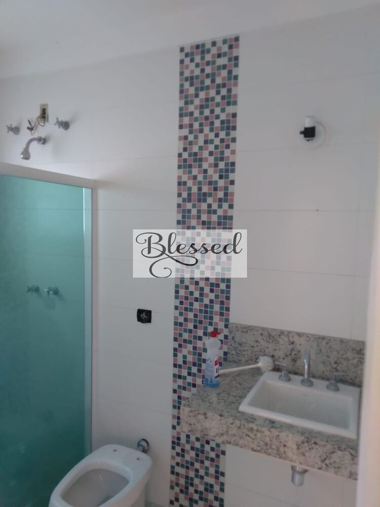 Casa à venda com 4 quartos, 180m² - Foto 2