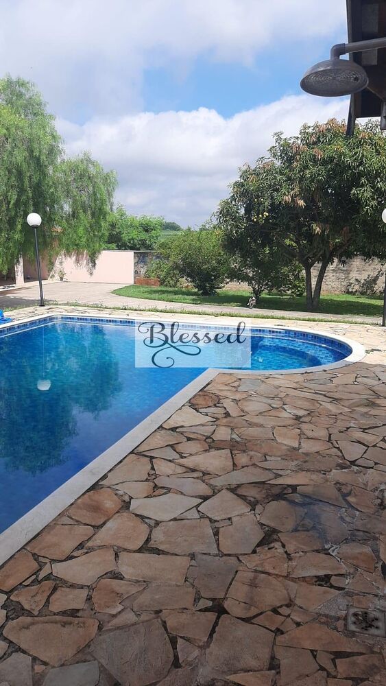 Casa à venda com 2 quartos, 280m² - Foto 1