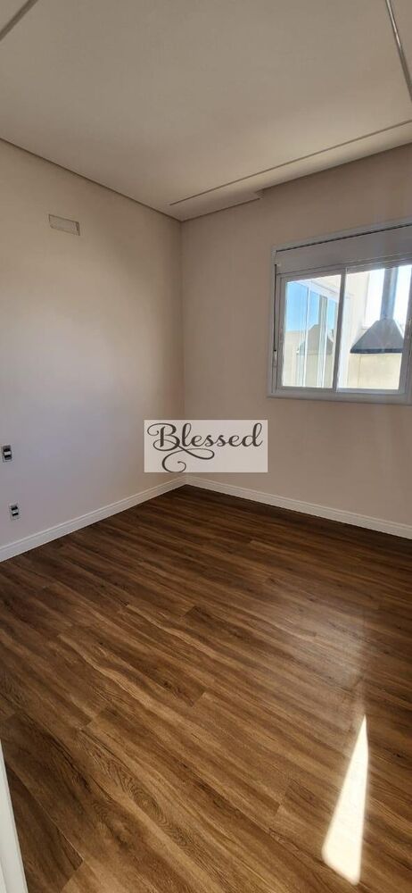 Casa de Condomínio à venda com 3 quartos, 196m² - Foto 2