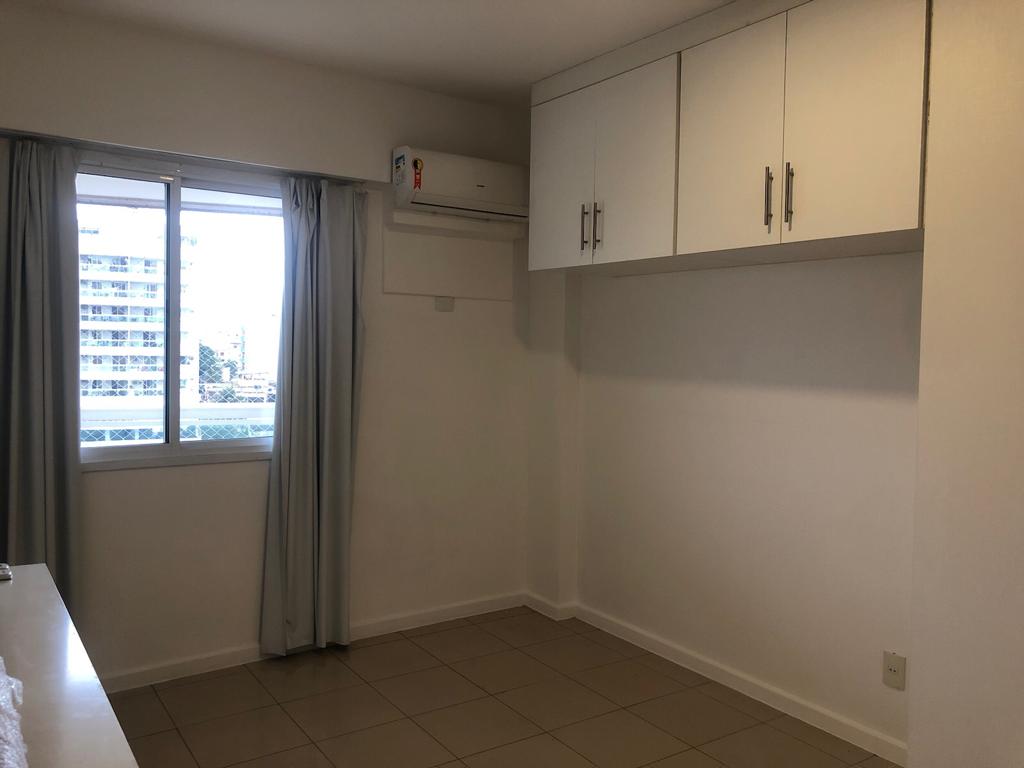 Apartamento à venda com 3 quartos, 95m² - Foto 6