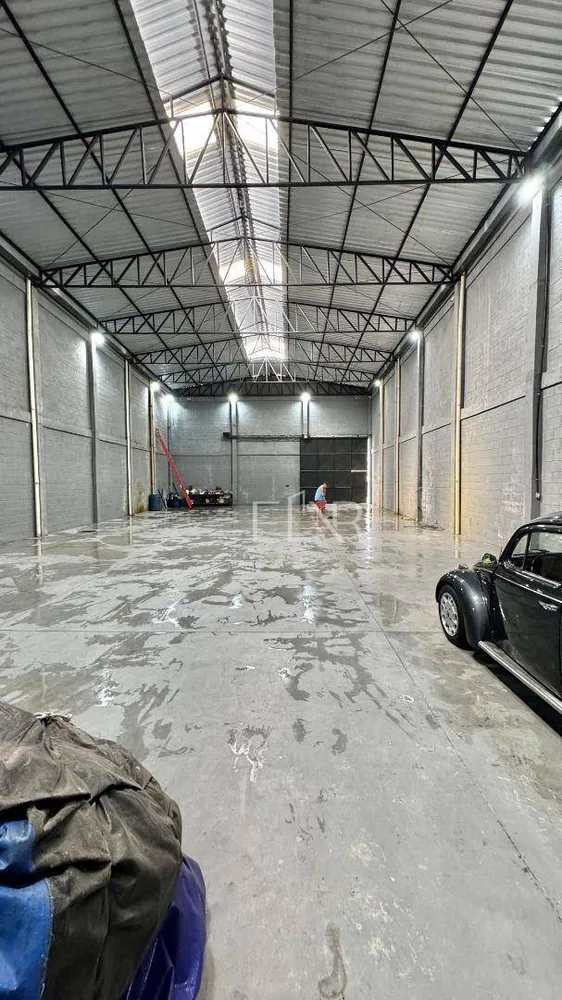 Depósito-Galpão, 555 m² - Foto 1