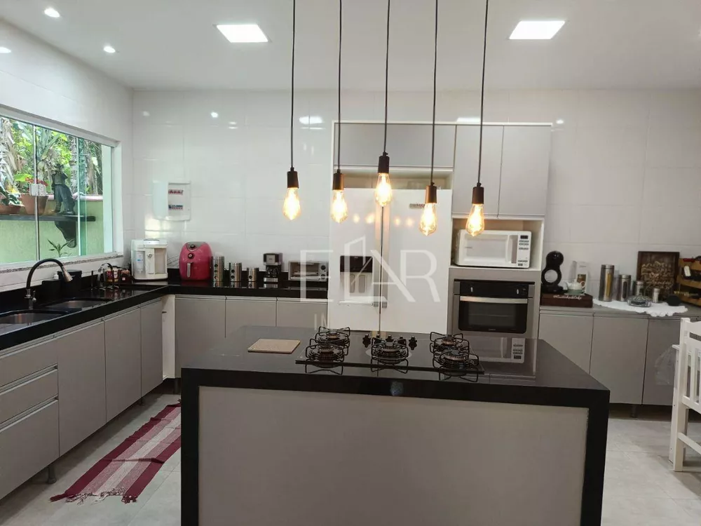 Casa, 4 quartos, 240 m² - Foto 39
