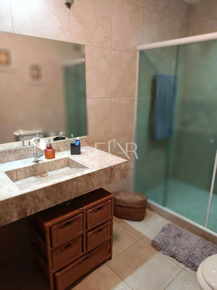 Casa, 4 quartos, 240 m² - Foto 20