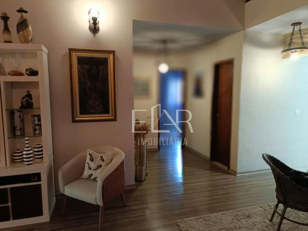 Casa, 4 quartos, 240 m² - Foto 30