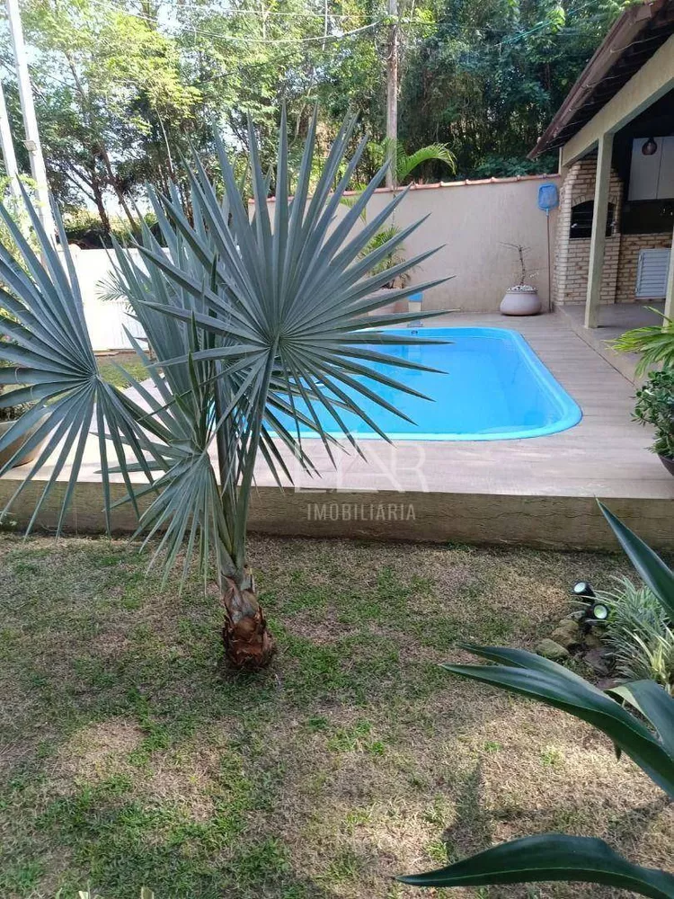 Casa, 4 quartos, 240 m² - Foto 47