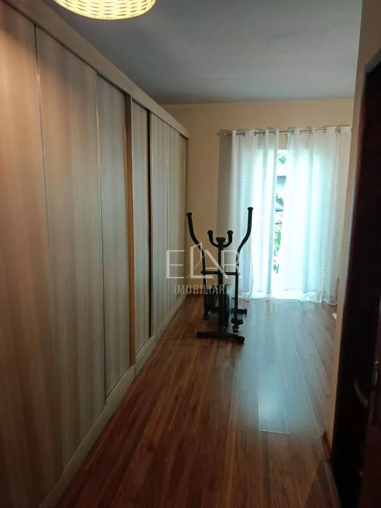 Casa, 4 quartos, 240 m² - Foto 25