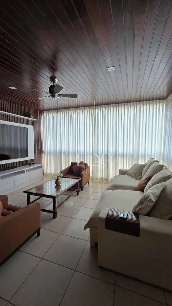Apartamento, 3 quartos, 190 m² - Foto 1
