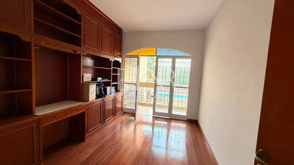 Casa, 7 quartos, 300 m² - Foto 4