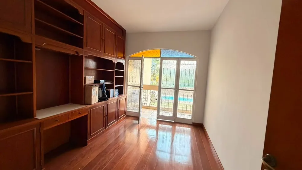 Casa, 7 quartos, 300 m² - Foto 3