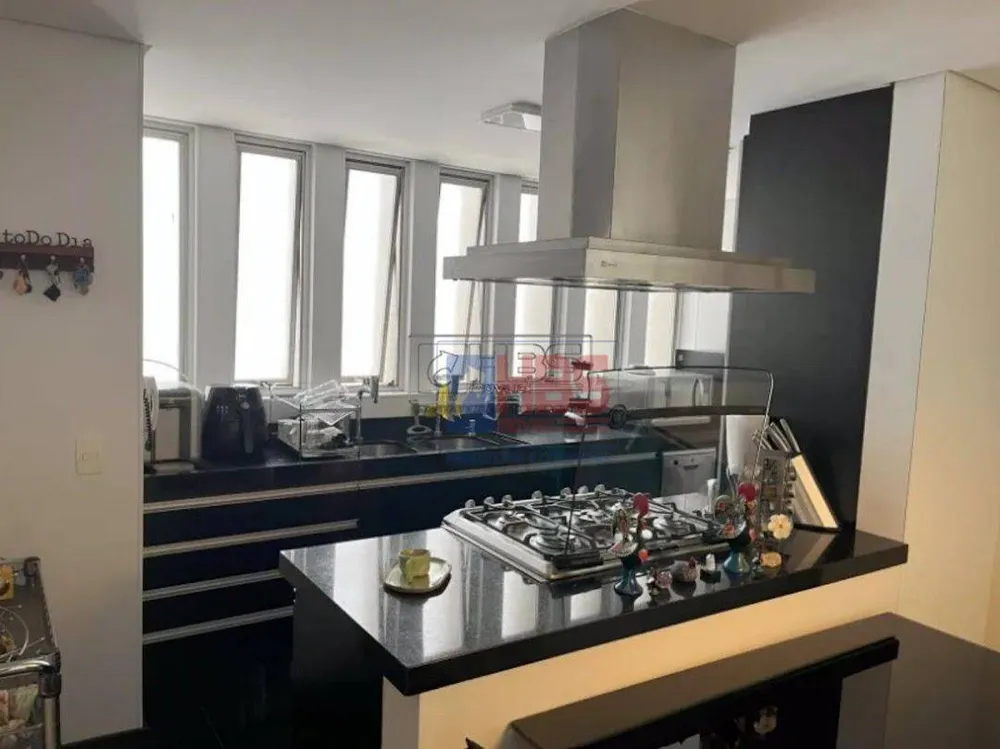 Apartamento, 3 quartos, 232 m² - Foto 2