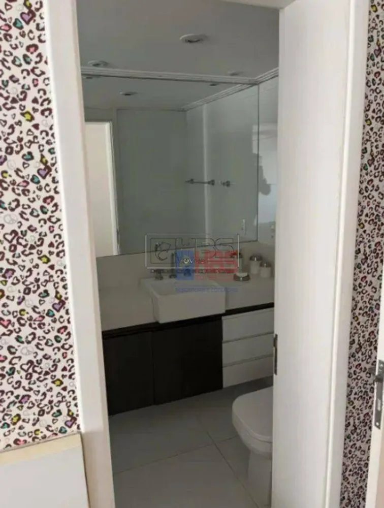 Apartamento, 3 quartos, 232 m² - Foto 1