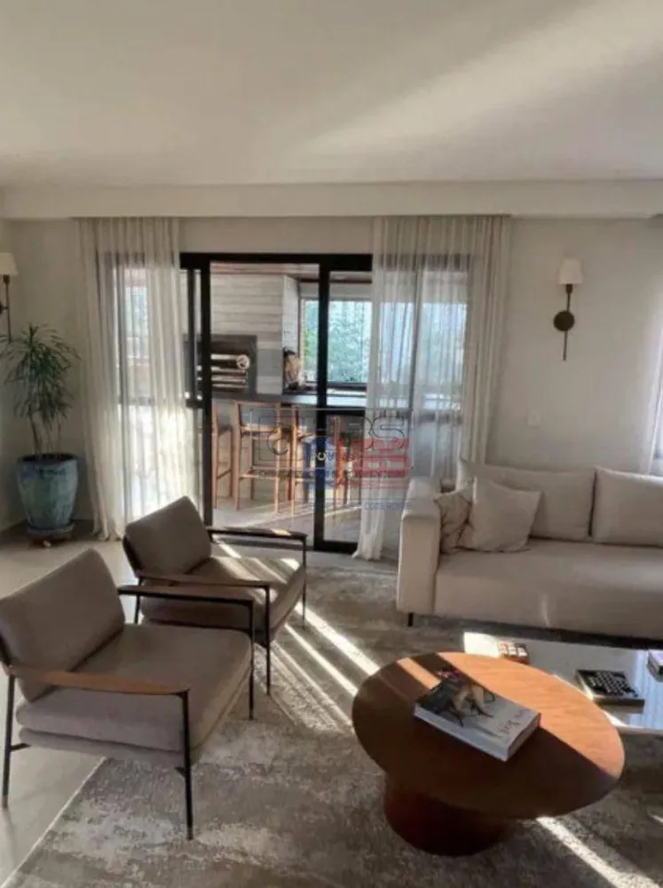 Apartamento, 3 quartos, 250 m² - Foto 1