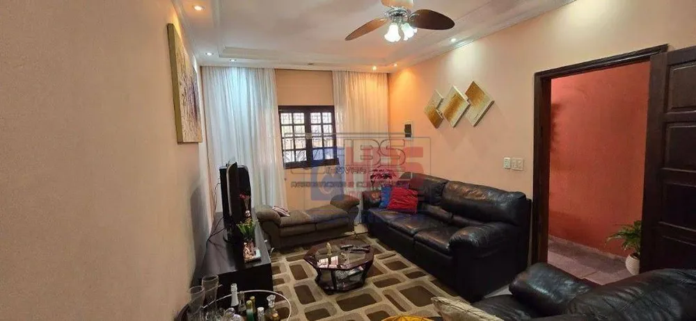 Casa, 3 quartos, 360 m² - Foto 1