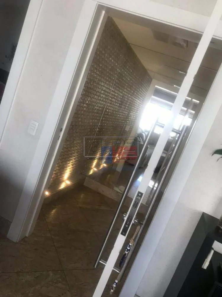 Apartamento, 3 quartos, 209 m² - Foto 2