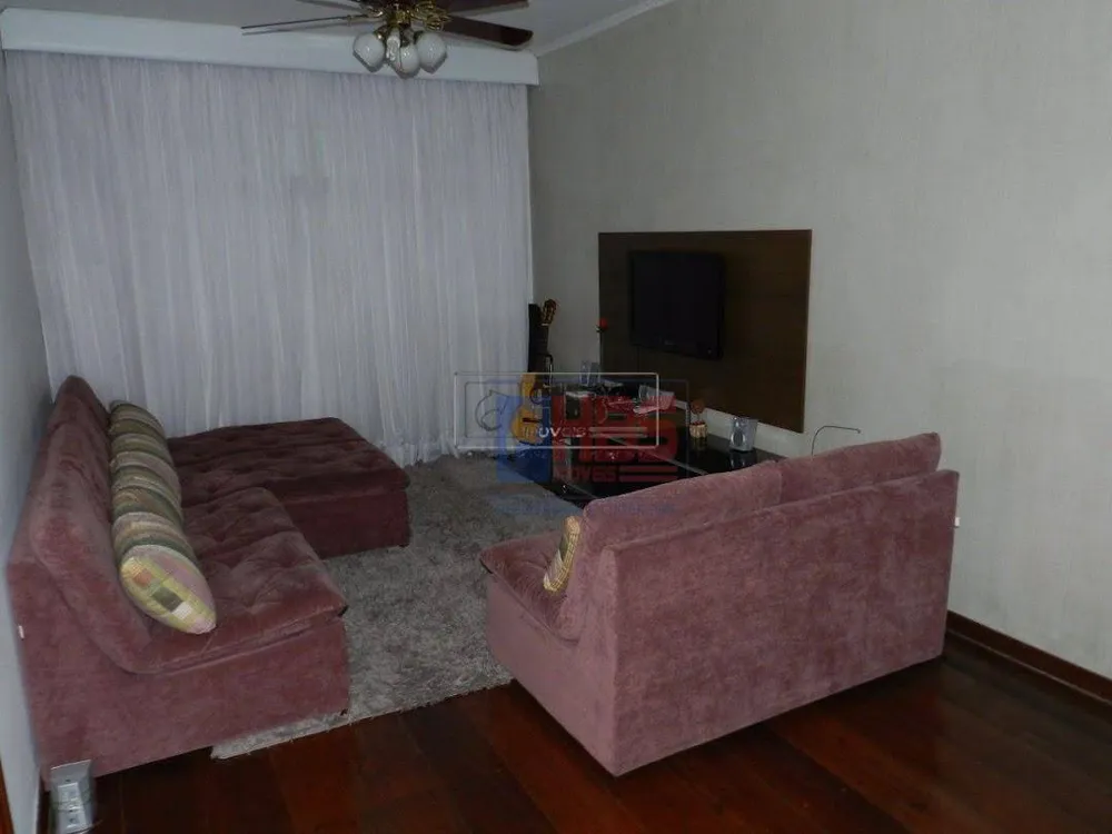 Casa, 5 quartos, 240 m² - Foto 1