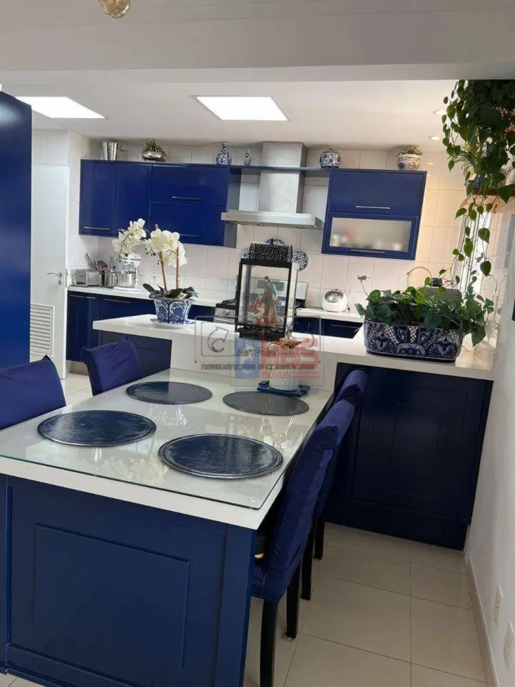 Apartamento, 3 quartos, 261 m² - Foto 2