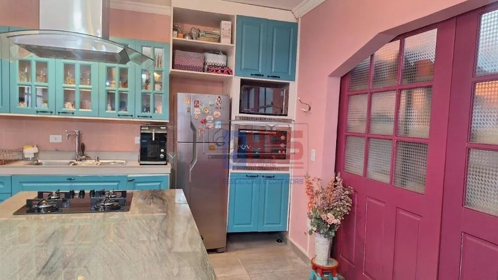 Casa, 3 quartos, 251 m² - Foto 2