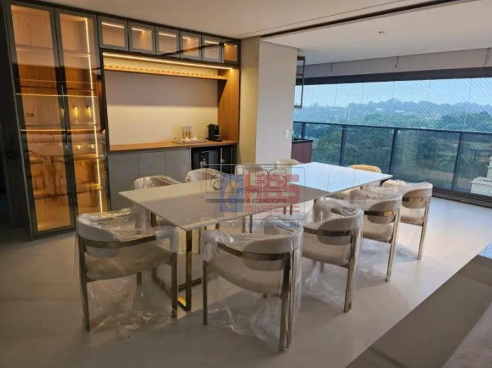 Apartamento, 3 quartos, 186 m² - Foto 1