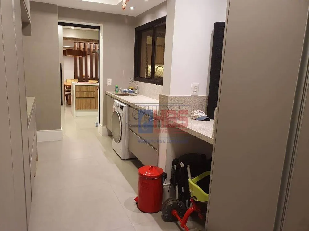 Apartamento, 3 quartos, 140 m² - Foto 2
