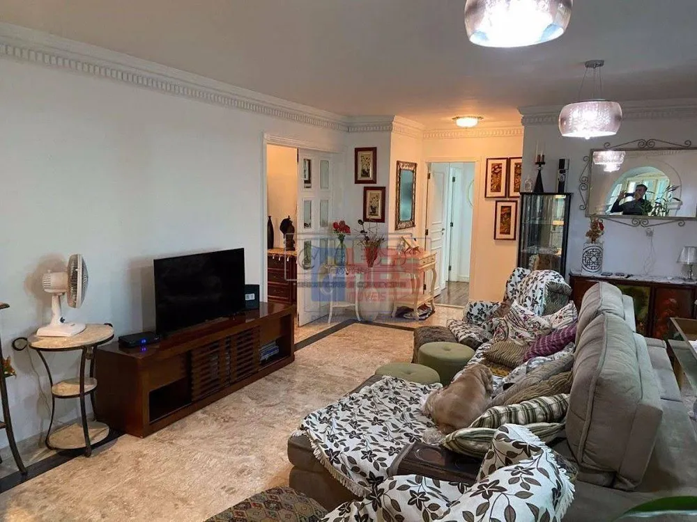 Apartamento, 3 quartos, 230 m² - Foto 1
