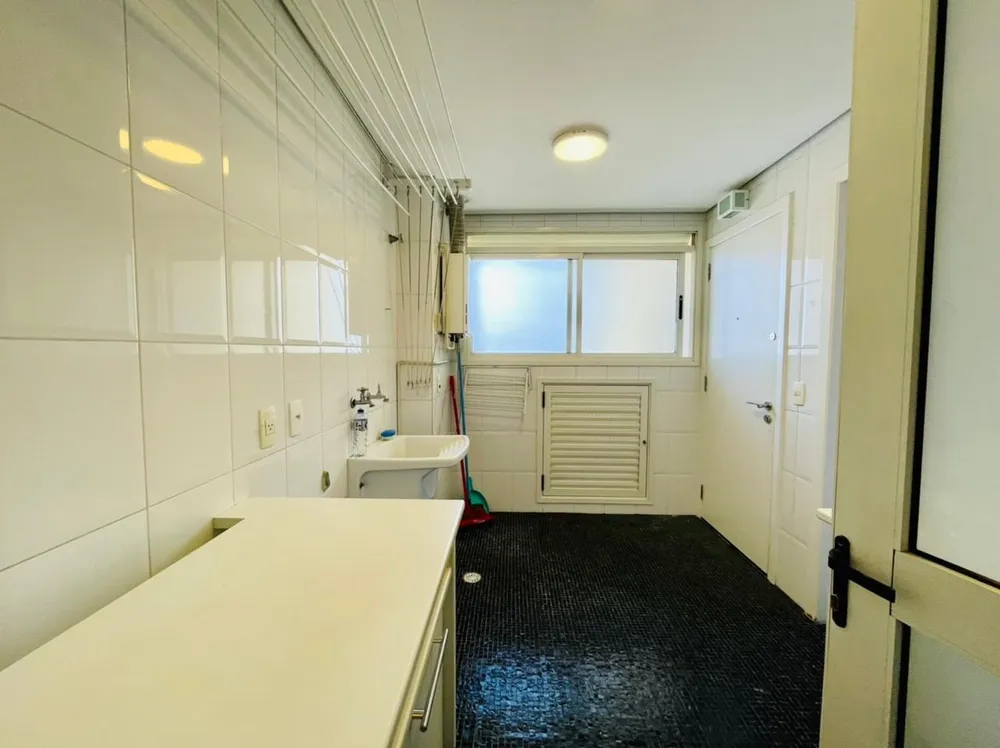 Apartamento, 3 quartos, 215 m² - Foto 5