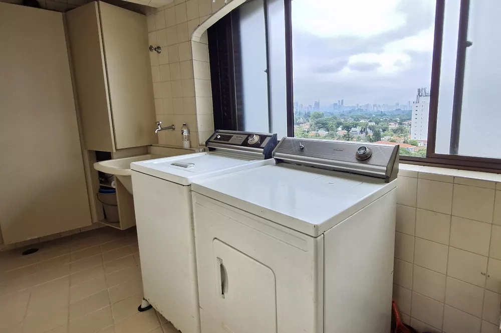 Apartamento, 3 quartos, 224 m² - Foto 1