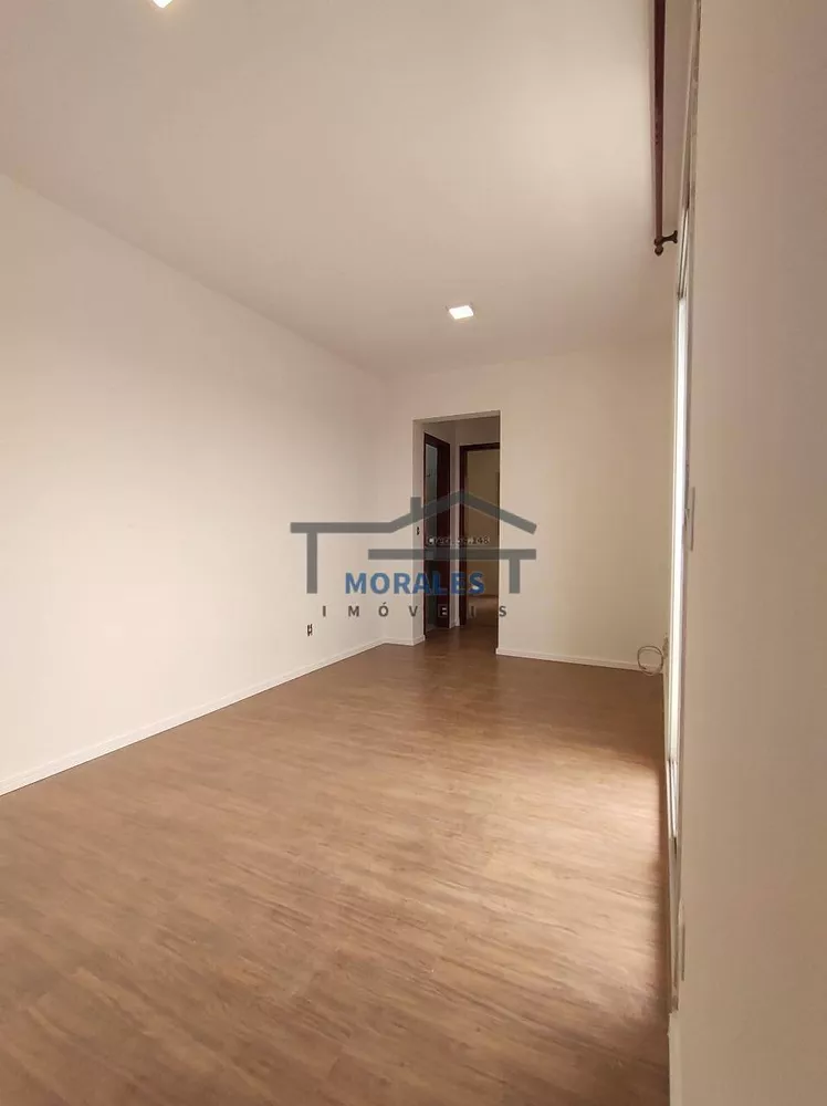 Apartamento à venda com 2 quartos, 62m² - Foto 2