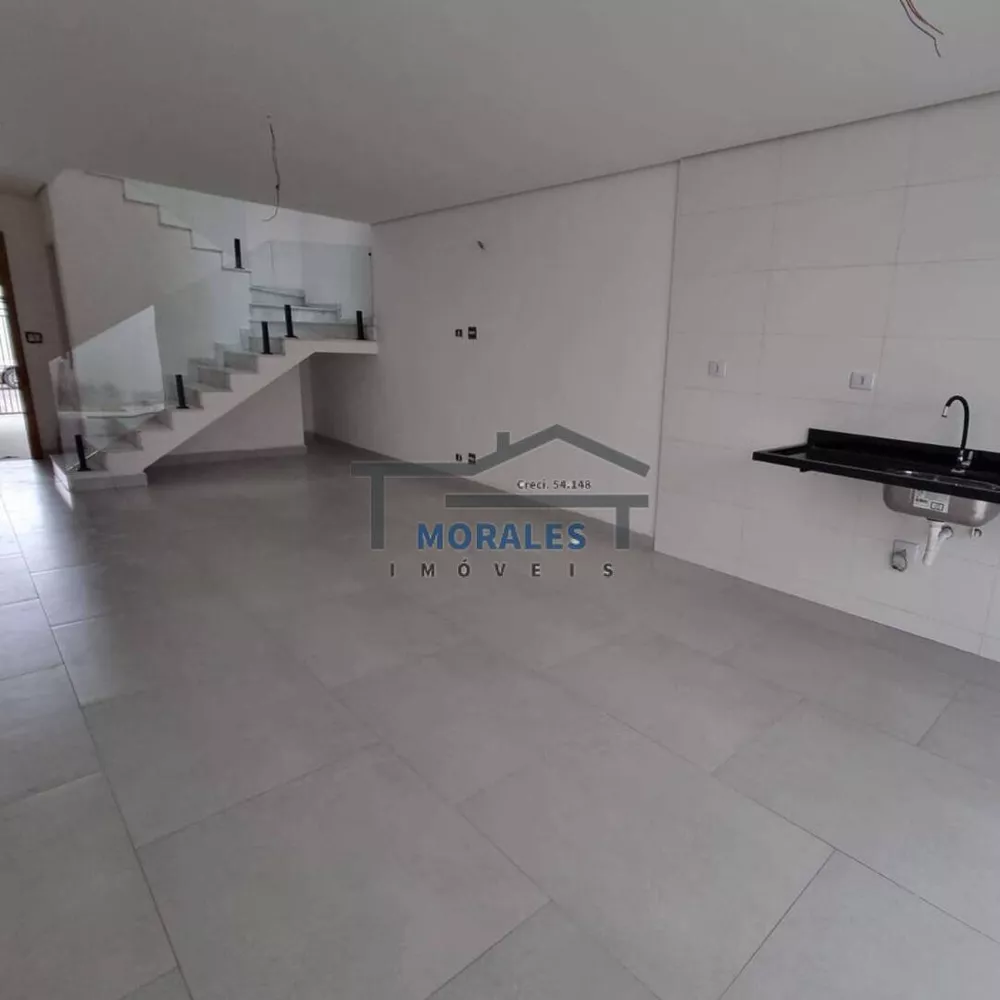 Casa à venda com 3 quartos, 138m² - Foto 1