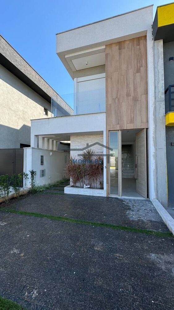 Sobrado à venda com 3 quartos, 128m² - Foto 1