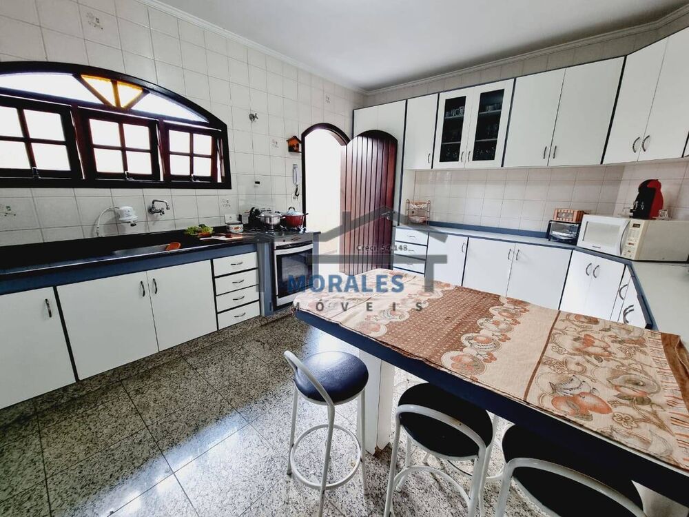 Casa, 3 quartos, 240 m² - Foto 19