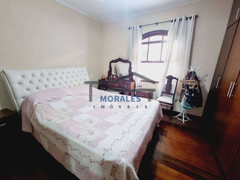 Casa, 3 quartos, 240 m² - Foto 32