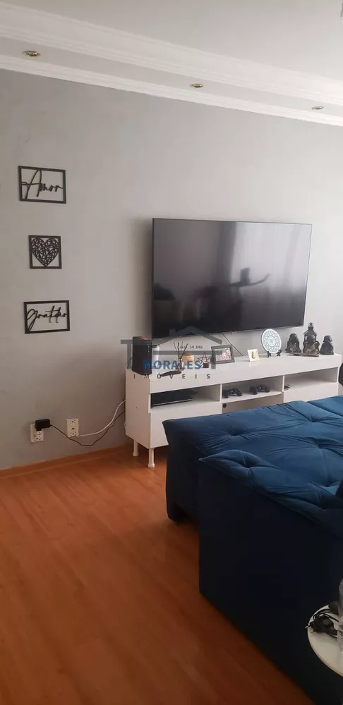 Apartamento à venda com 2 quartos, 72m² - Foto 2