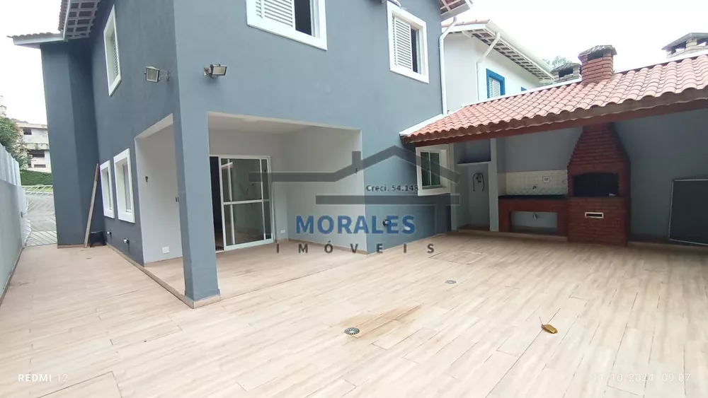 Sobrado à venda com 3 quartos, 166m² - Foto 1