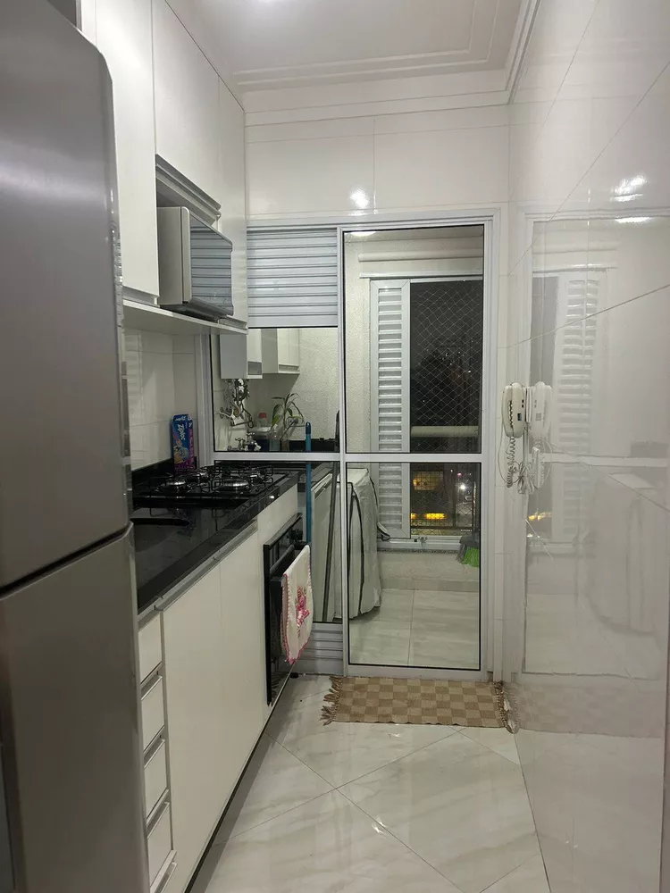 Apartamento à venda com 1 quarto, 35m² - Foto 2