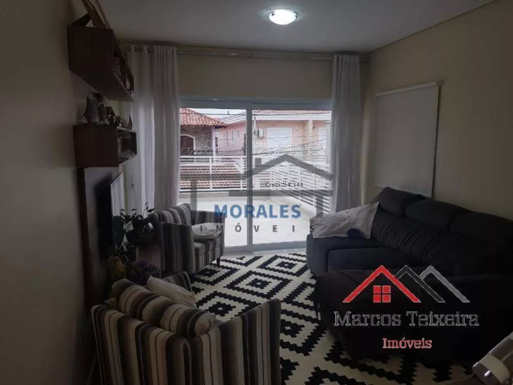 Casa à venda com 3 quartos, 156m² - Foto 1