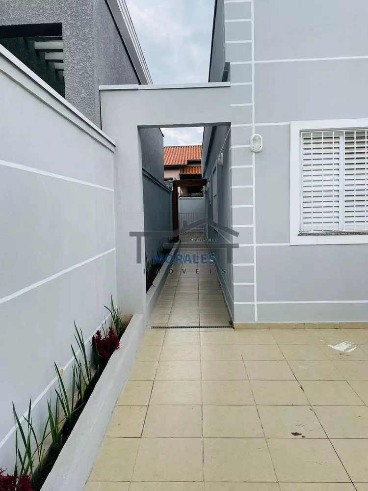 Casa à venda com 2 quartos, 120m² - Foto 2