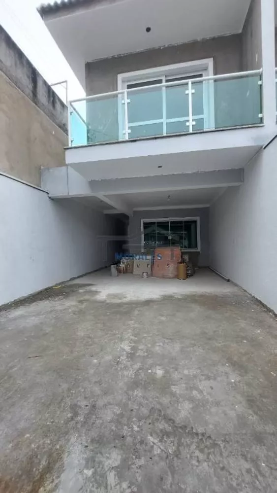 Casa à venda com 3 quartos, 120m² - Foto 3