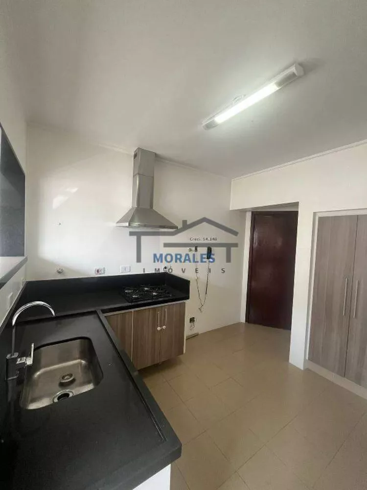 Apartamento à venda com 3 quartos, 140m² - Foto 4