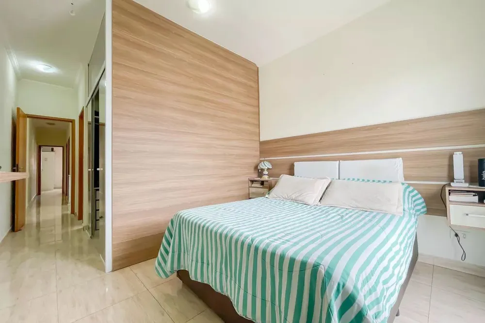 Casa, 3 quartos, 225 m² - Foto 8
